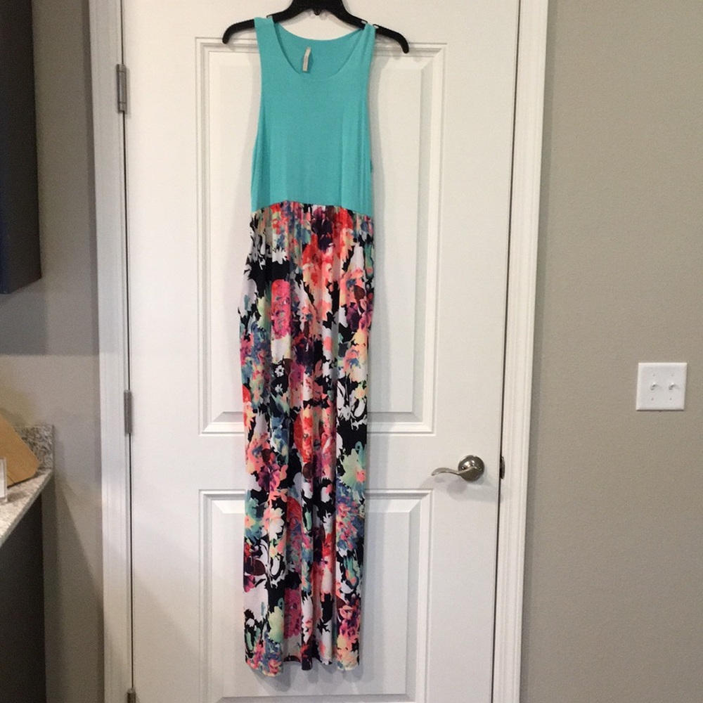 Boutique Tank Flowy Floral Maxi Dress sz L